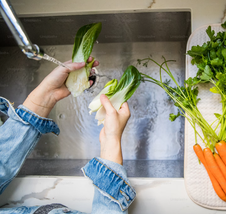 Choosing the Right Sink for a Compact Kitchen
