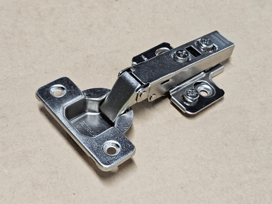 Hafele 110° NON-Softclose Screw On Hinge (Clip-on)